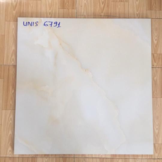 Gạch Lát Nền Vitto 60x60 Bóng Kính Trắng Vân Vàng 6791
