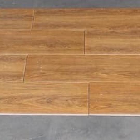 Gạch Giả Gỗ 20x100 Trung Quốc Đá Mờ Sọc Gỗ Vàng 9902