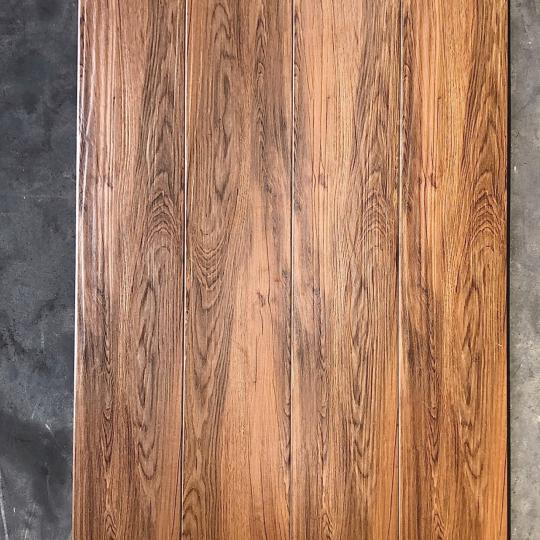 Gạch Giả Gỗ 20x120 Trung Quốc Đá Mờ Sọc Gỗ Nâu Vàng DM21214
