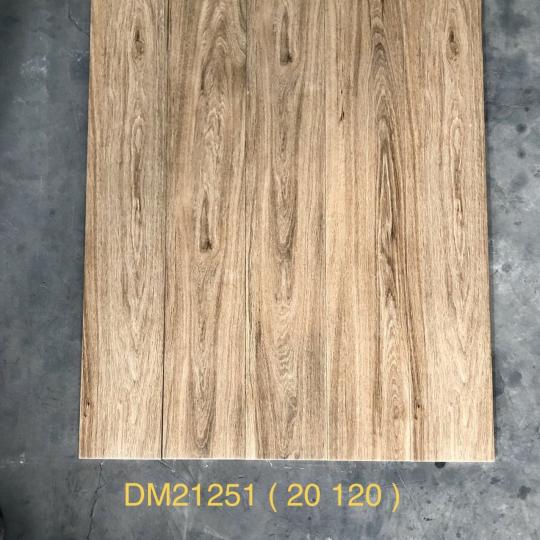Gạch Giả Gỗ 20x120 Trung Quốc Đá Mờ Sọc Gỗ Nâu Vàng DM21251