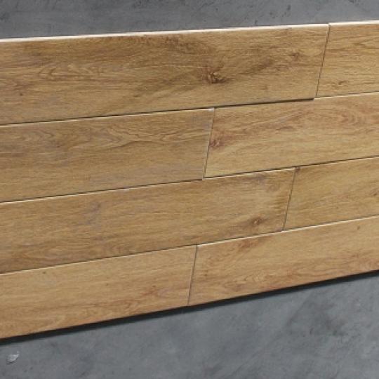 Gạch Giả Gỗ Thanh 15x80 Nhập Khẩu Men Mờ Sọc Gỗ Vàng MDB15801